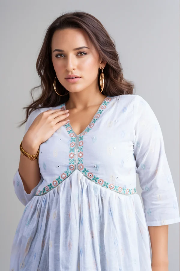 White Aliya Kurti with Dupatta and Embroidered Pant online